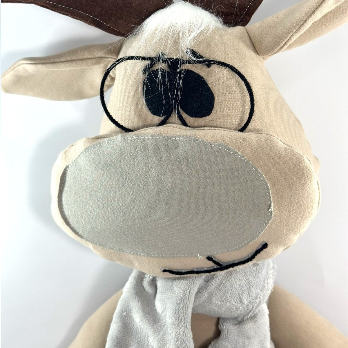 Irvas Slavko - dostupan u 3 različite boje - Mang Srbija